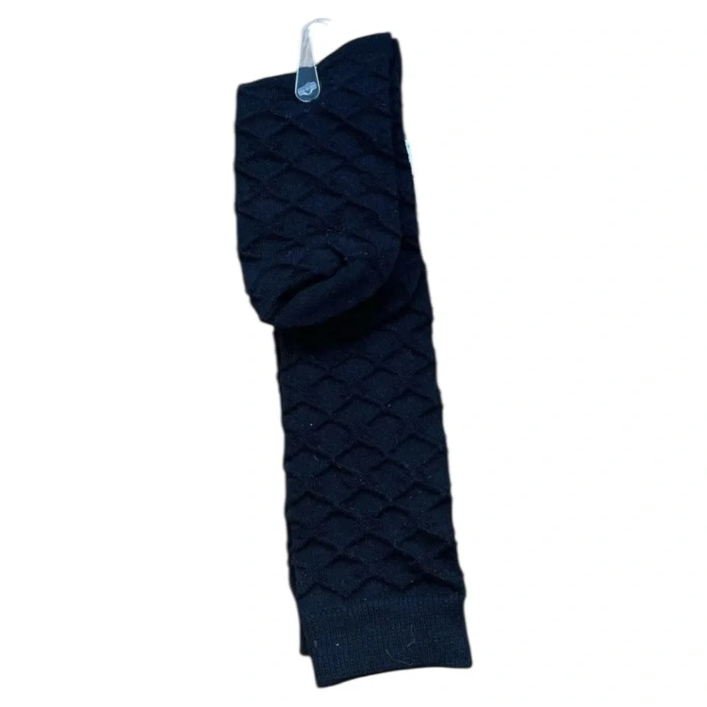 4/$25 Trimfit Black Textured Knee High Socks Girls Size 8-9.5 New With Tags
